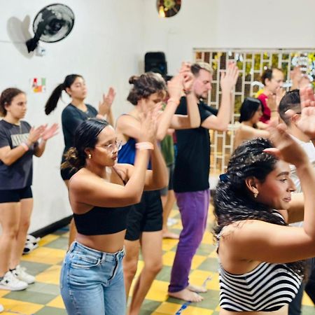 Havana Hostel Cali & Dance School Экстерьер фото